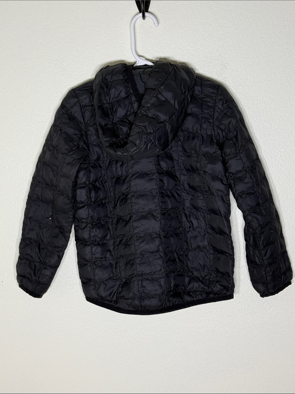 The North Face Black Hooded Quilted Jacket Size 4T - Picture 2 of 8